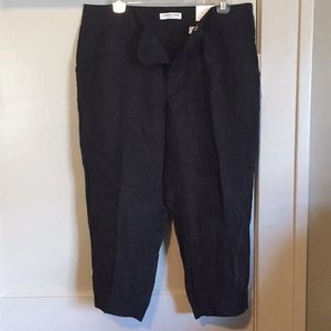 NWT Black Capri Pant